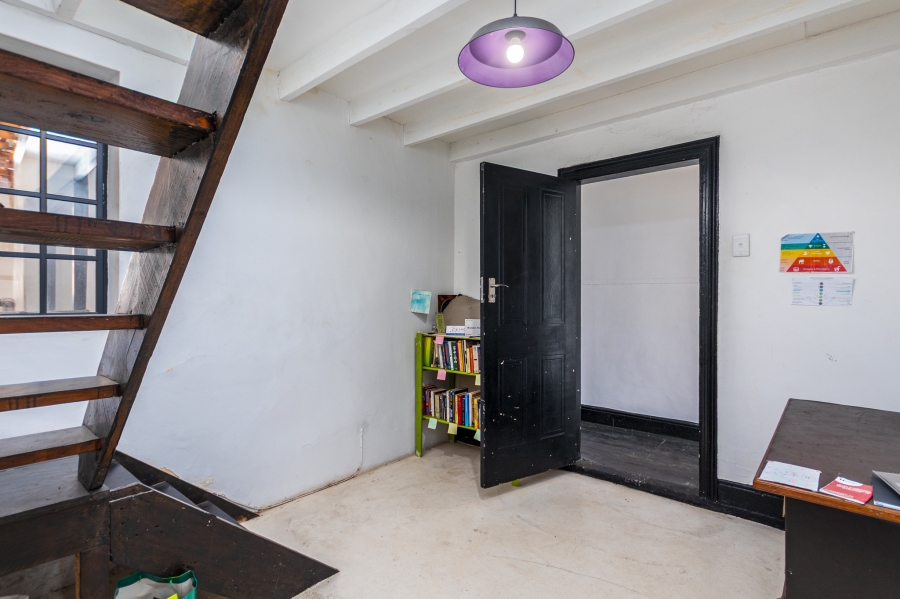 2 Bedroom Property for Sale in Woodstock Western Cape